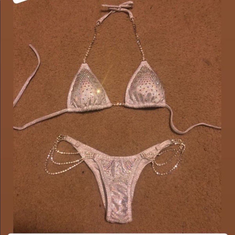 Bodybuilding Competition Bikini